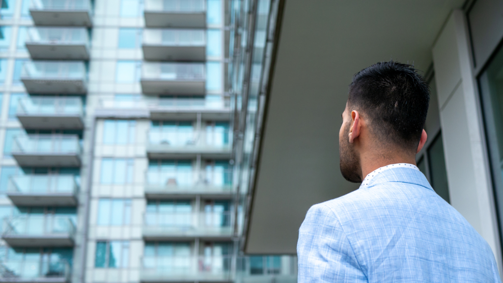 不動産投資オーナー男性